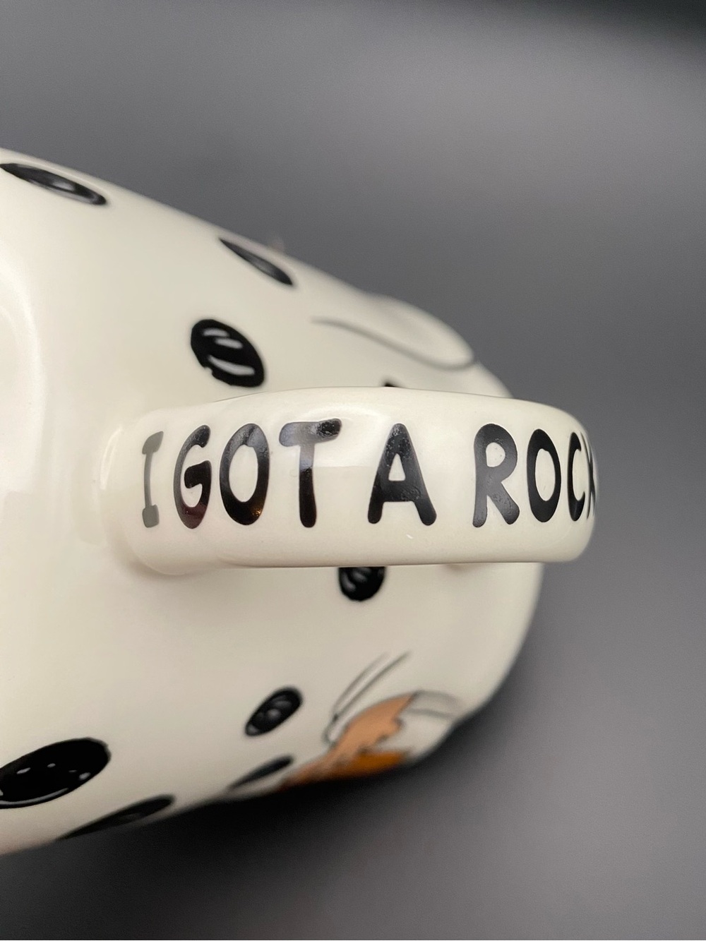 Peanuts “I Got a Rock” 15 oz Mug Hallmark 2023 - Picture 3 of 10